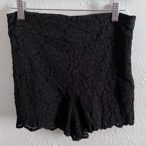 Free People Black Lace Stretchy High Waisted Shorts Scallop Hem Size 6